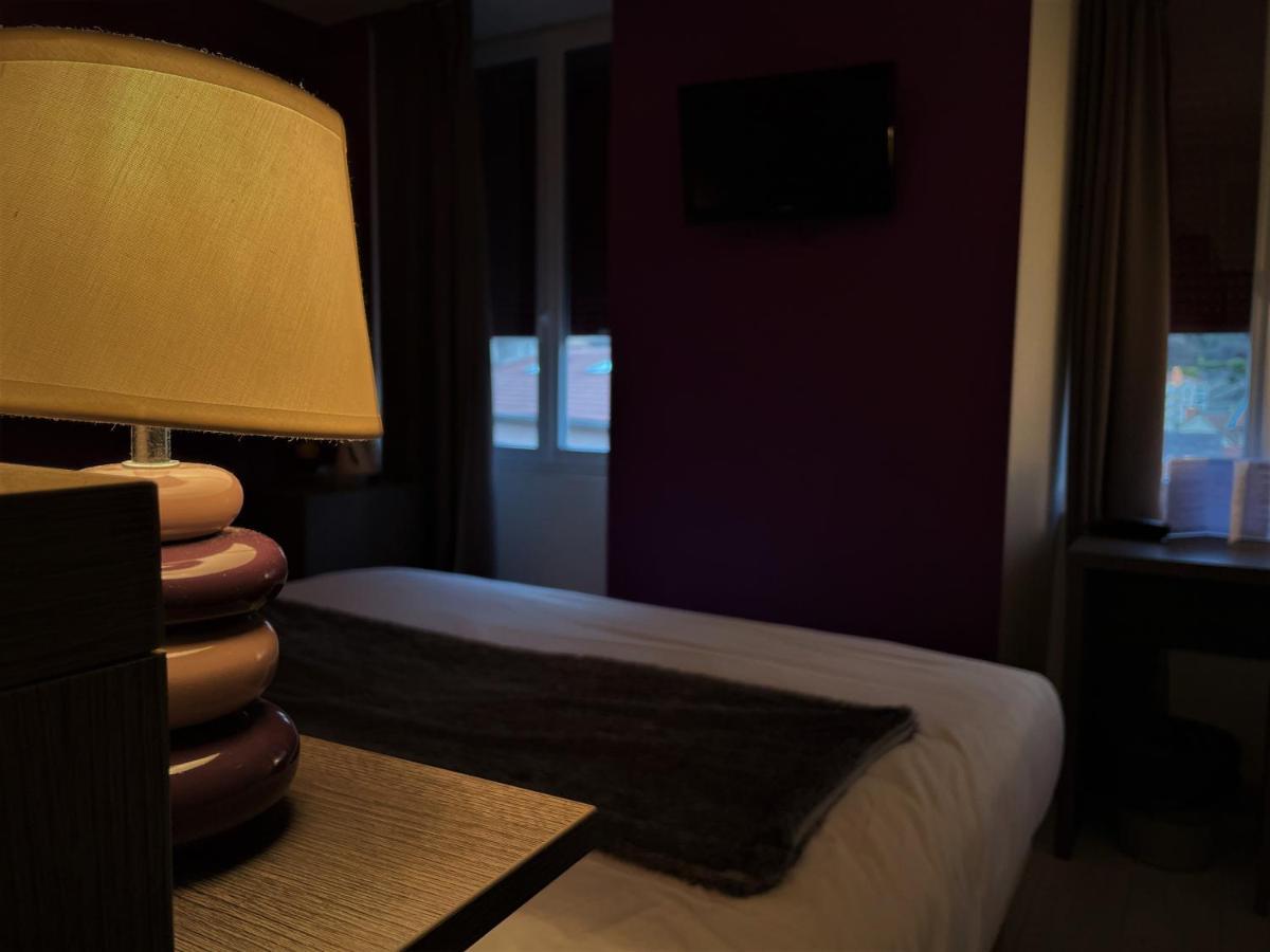 Hotel-Restaurant Des Voyageurs Le Cheylard Ngoại thất bức ảnh