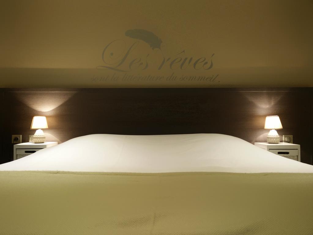 Hotel-Restaurant Des Voyageurs Le Cheylard Ngoại thất bức ảnh