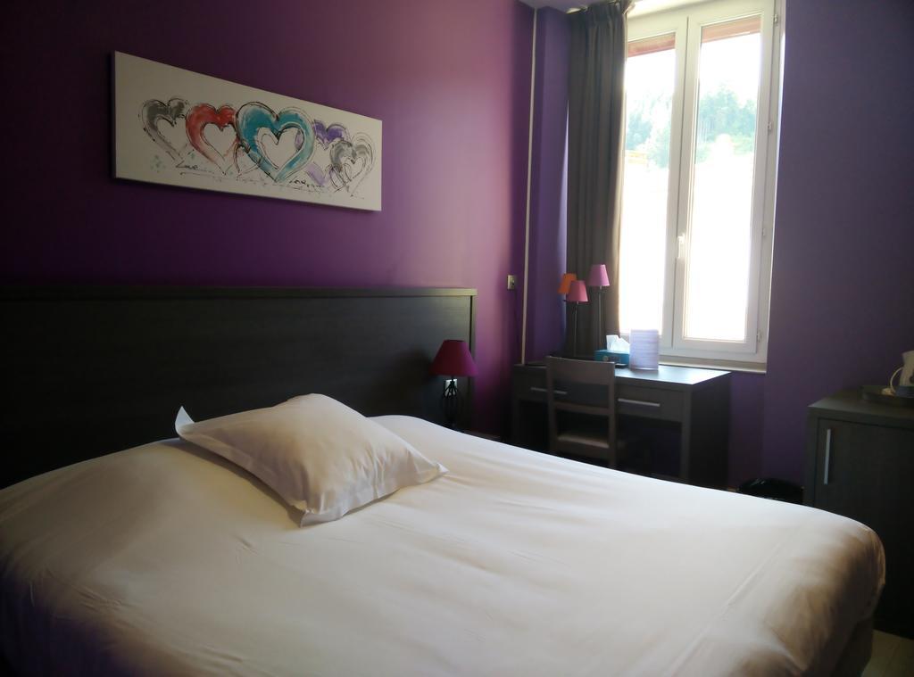 Hotel-Restaurant Des Voyageurs Le Cheylard Ngoại thất bức ảnh